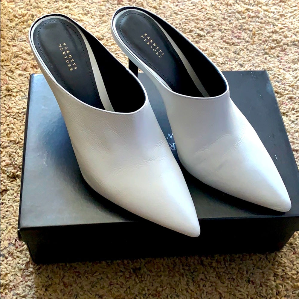 Barney’s White Mules size 10 New